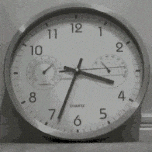 Clock showing timelapse